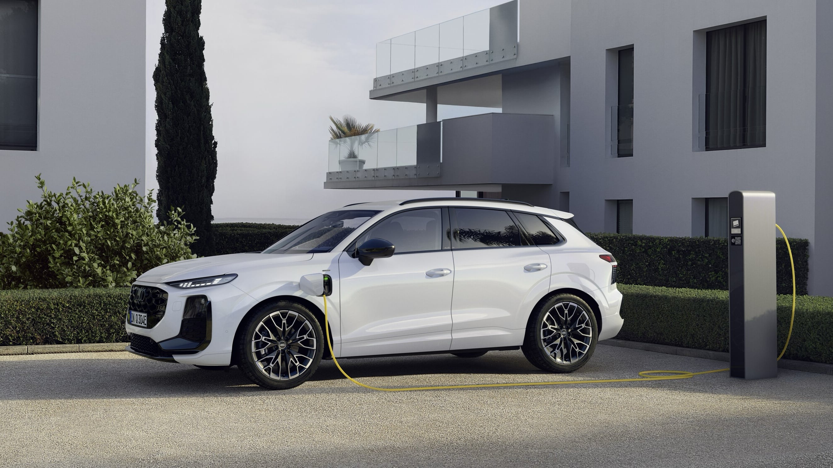 Audi Q3 : un hybride rechargeable un peu moins cher, mais…